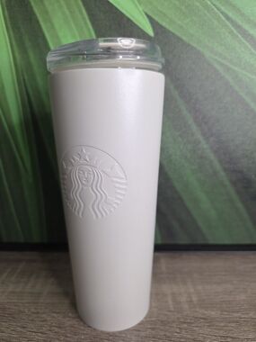 Starbucks Matte Pearlized White Tumbler with Clear Lid. NWOT